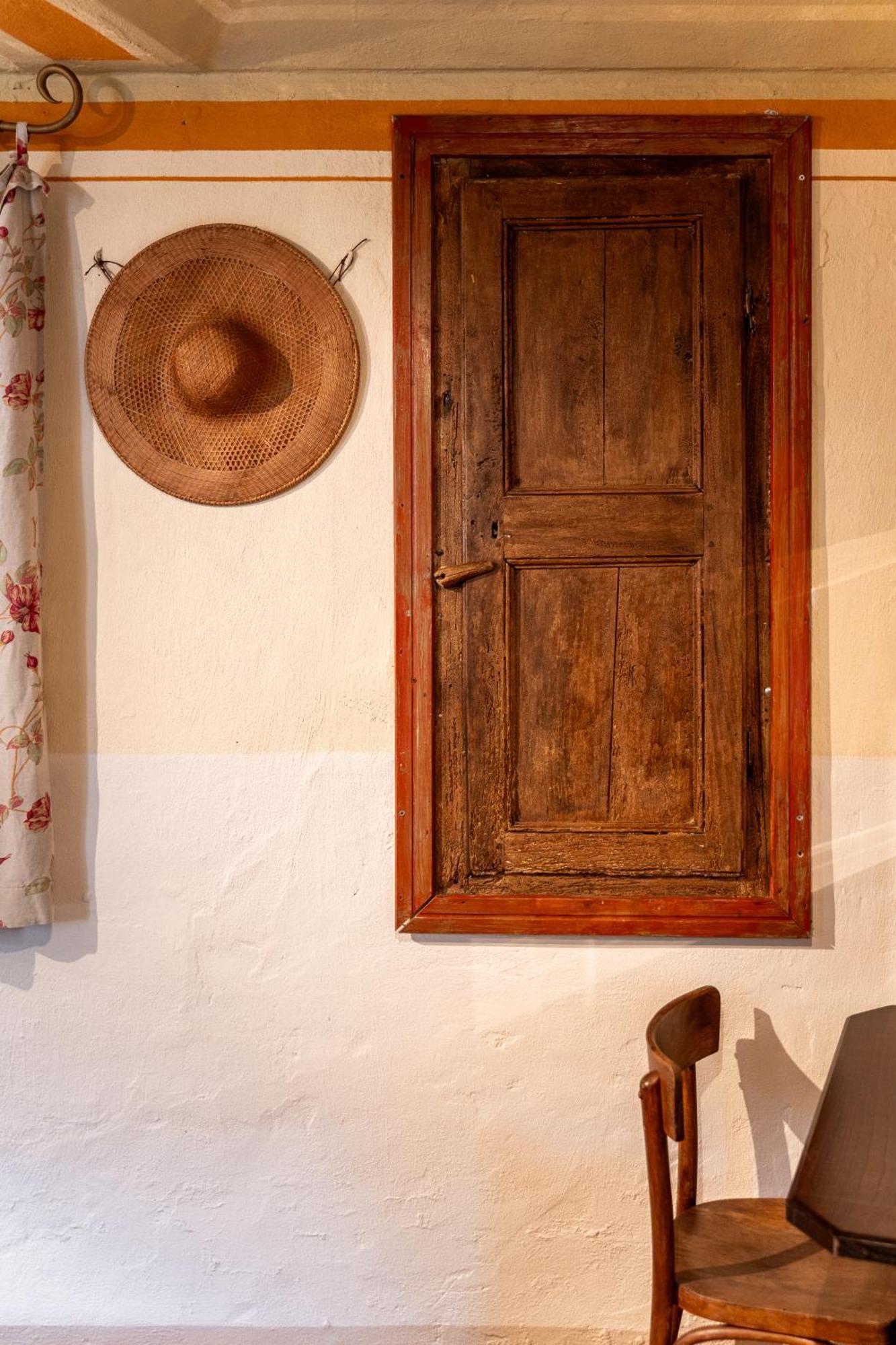 Borgo Casa Scaparone Villa Алба Екстериор снимка