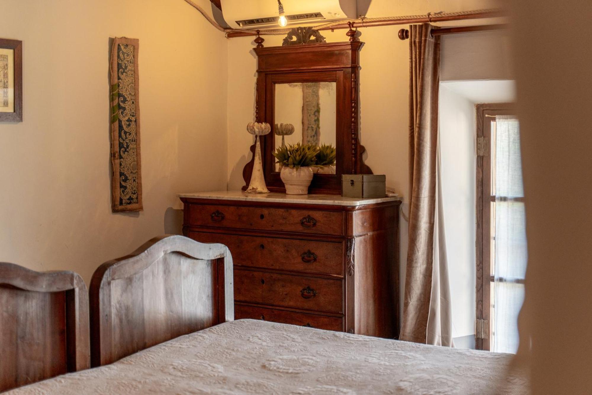 Borgo Casa Scaparone Villa Алба Екстериор снимка